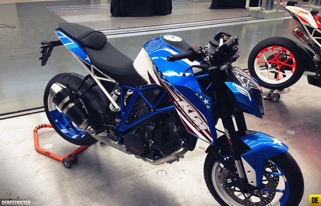 KTM 1290 Superduke Patriot Blue