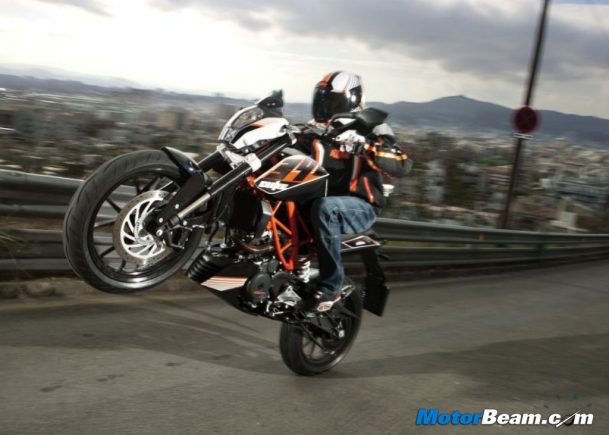 KTM 390 Duke Wheelie