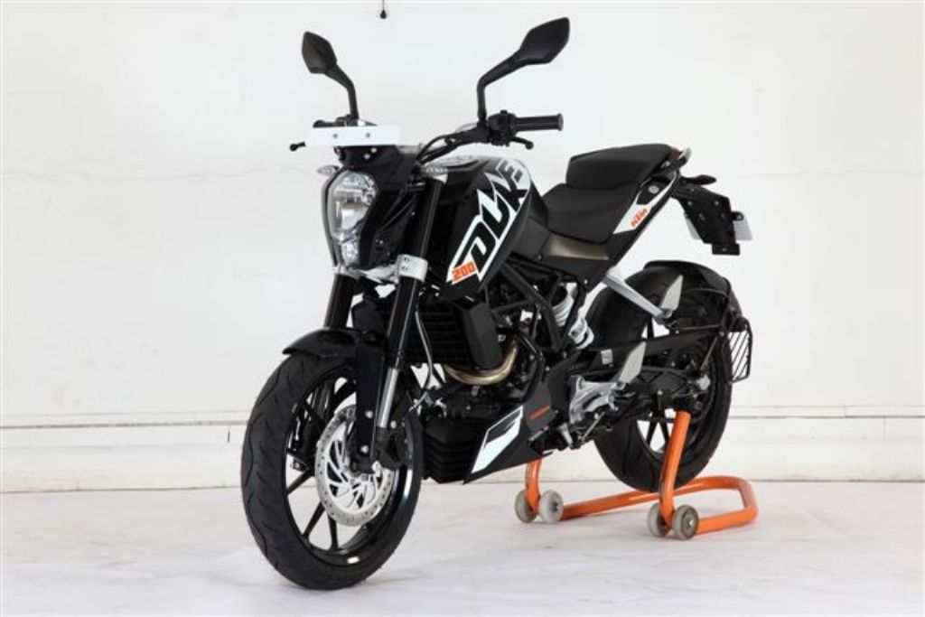 KTM Duke 200 Black Model