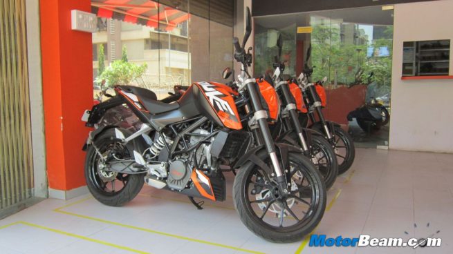 KTM Duke 200 Service