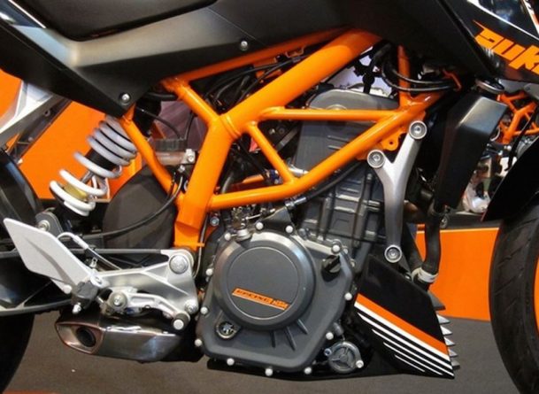 KTM Duke 250 Engine