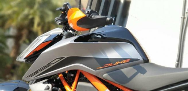 KTM Duke 390 BS6 Side
