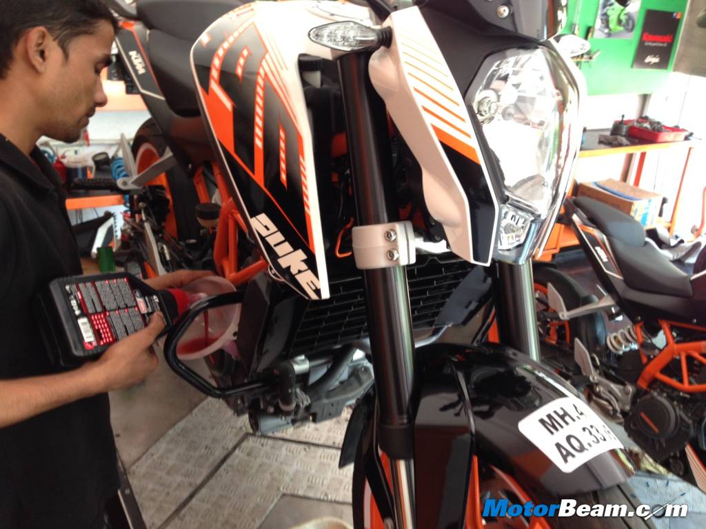KTM Duke 390 Oil Change KTM Duke 390 Oil Change