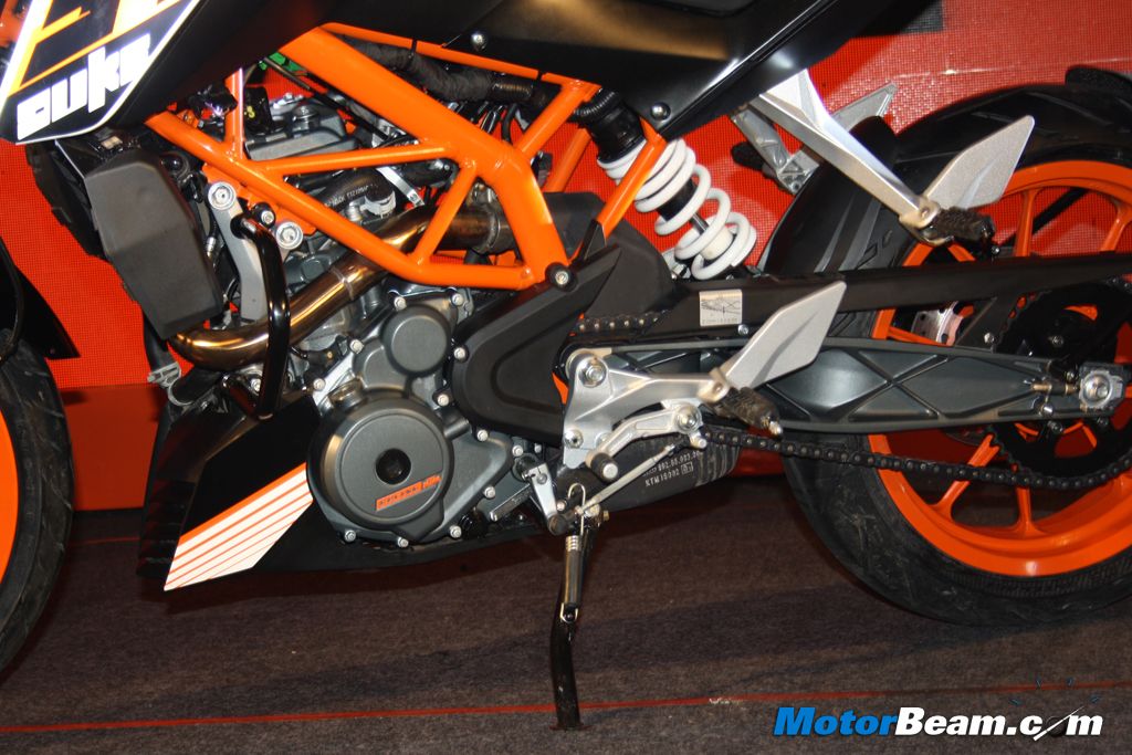 KTM Duke 390 Orange Trellis