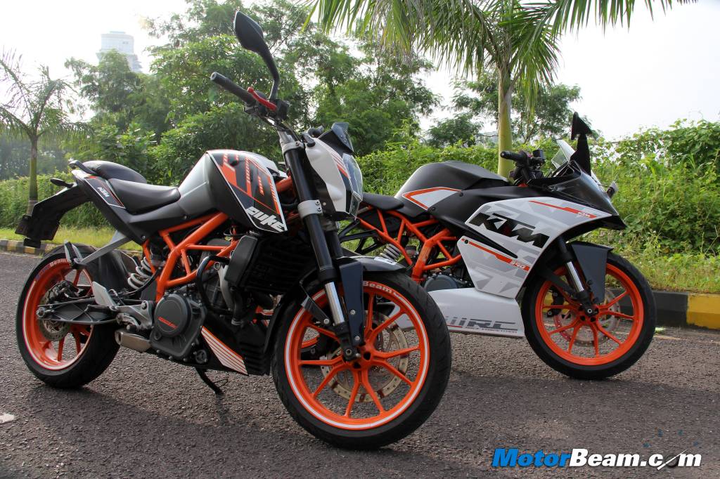 KTM Duke 390 vs RC 390 Shootout