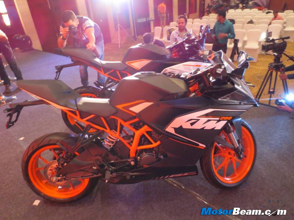 KTM RC 200 First Look