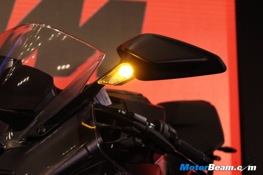 KTM RC 200 Turn Indicators