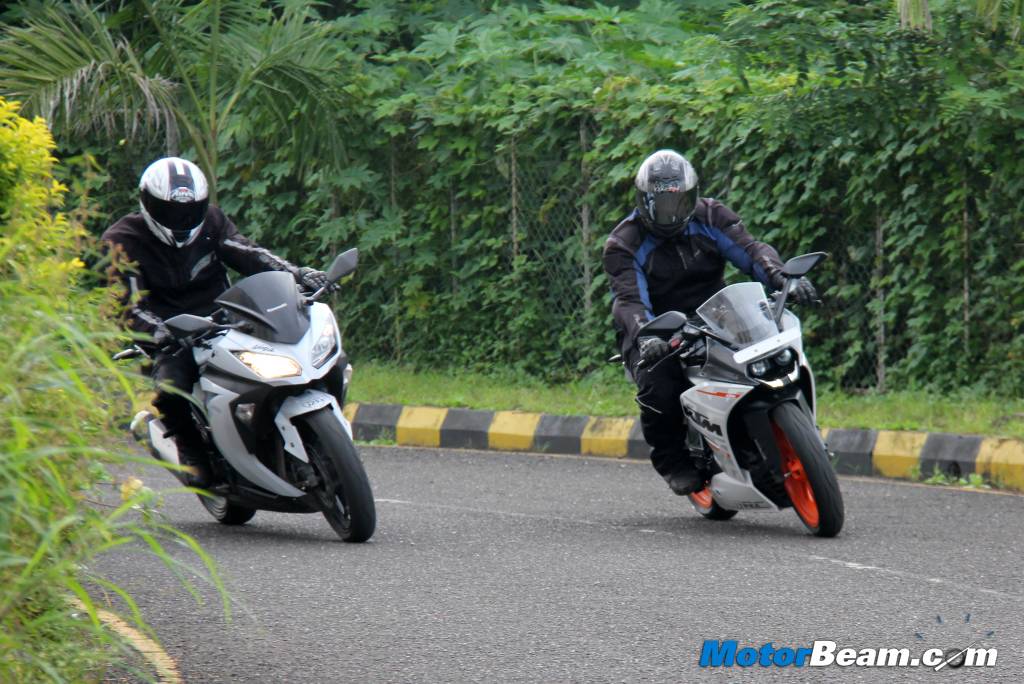 KTM RC 390 vs Kawasaki Ninja 300 Test Ride Review