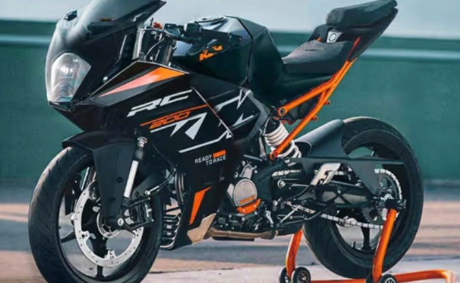 KTM RC200 front