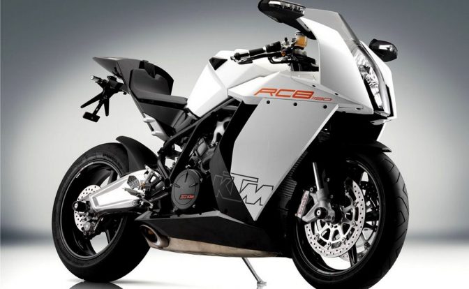 KTM RC8 front