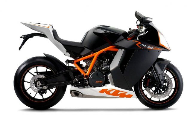 KTM RC8 side