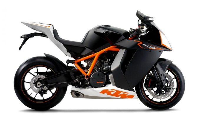 KTM RC8 side