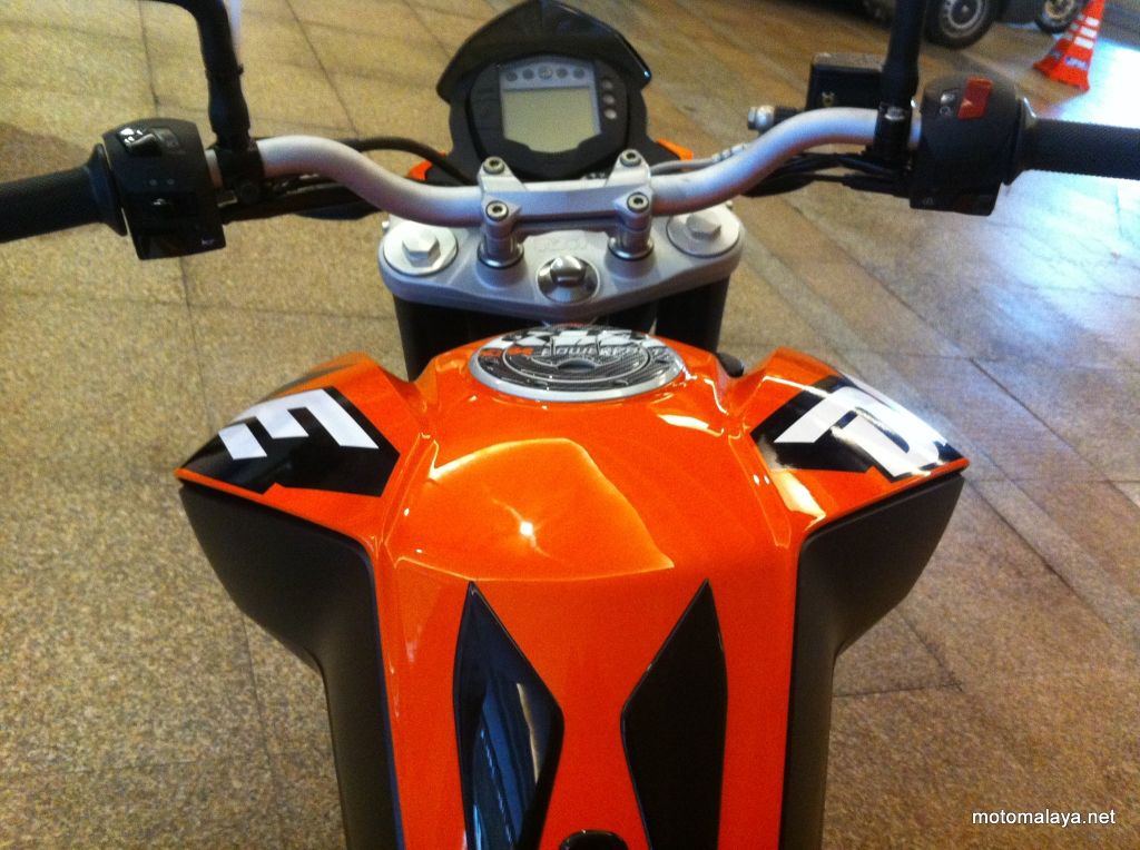 KTM Duke 200 Speedometer KTM Duke 200 Speedometer