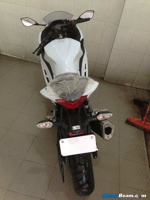 Kawasaki Ninja 300 Top