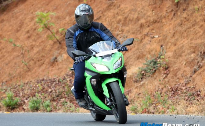 Kawasaki Ninja 300 Video Review