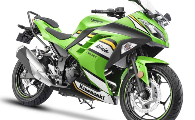 Kawasaki Ninja 300 front