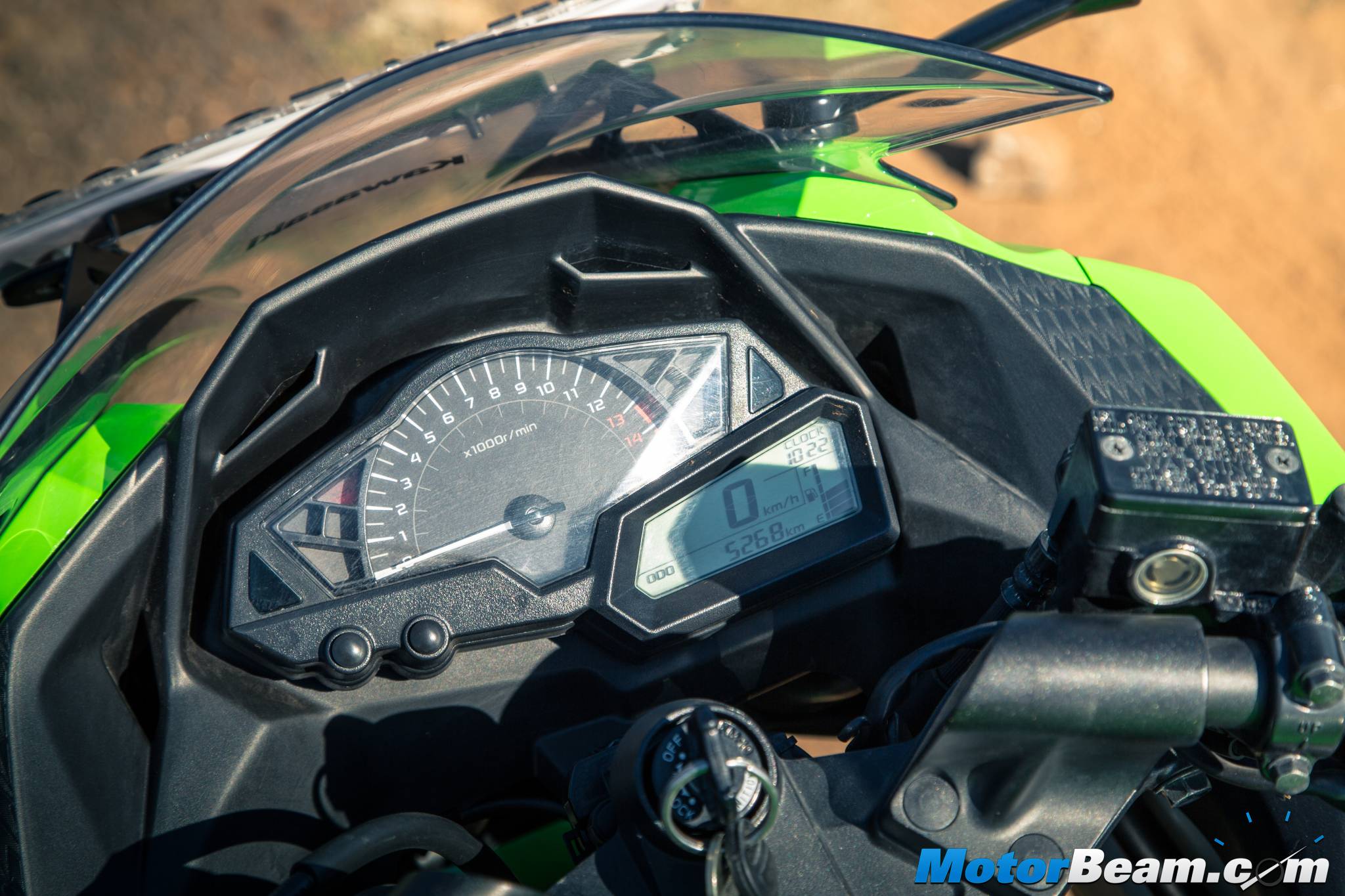 Kawasaki Ninja 300 vs KTM RC 390 vs Yamaha R3