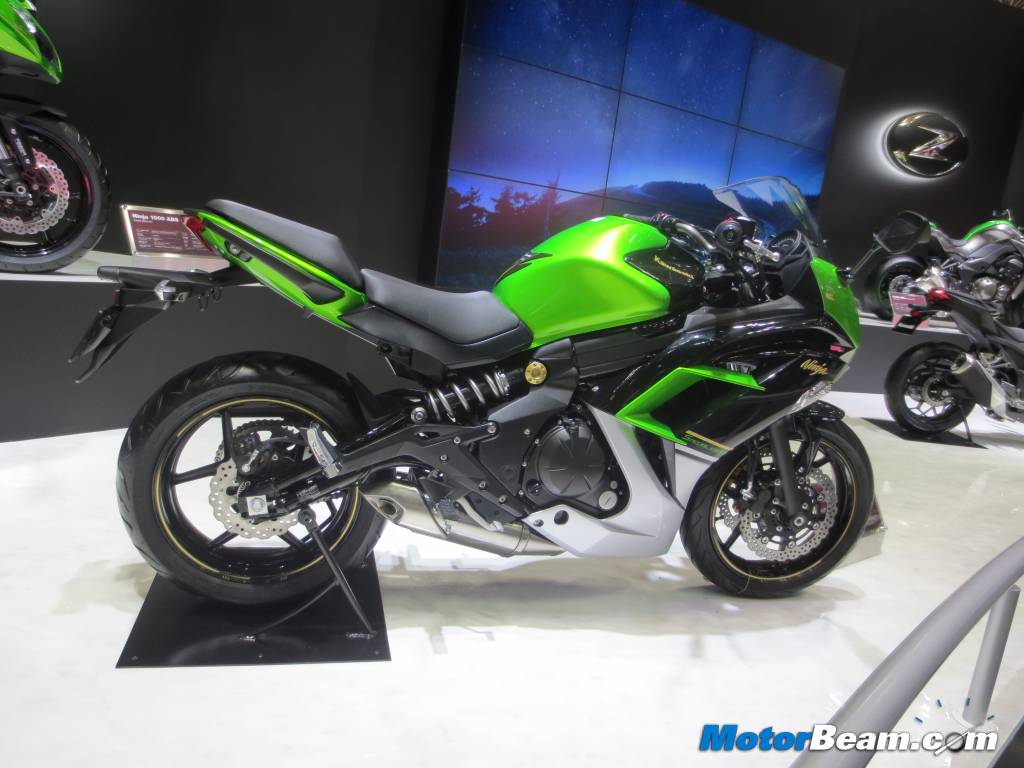 2014 Kawasaki Ninja 400 Engine Bay