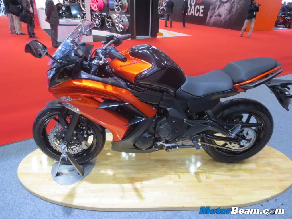 2014 Kawasaki Ninja 400 Side