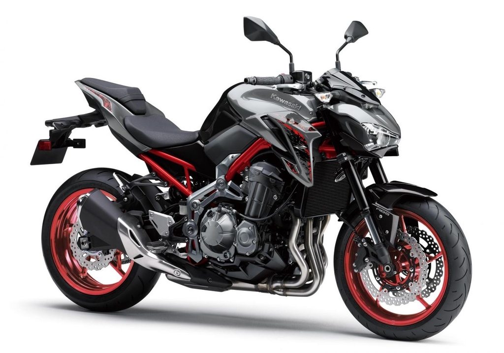 Kawasaki Z900 Grey