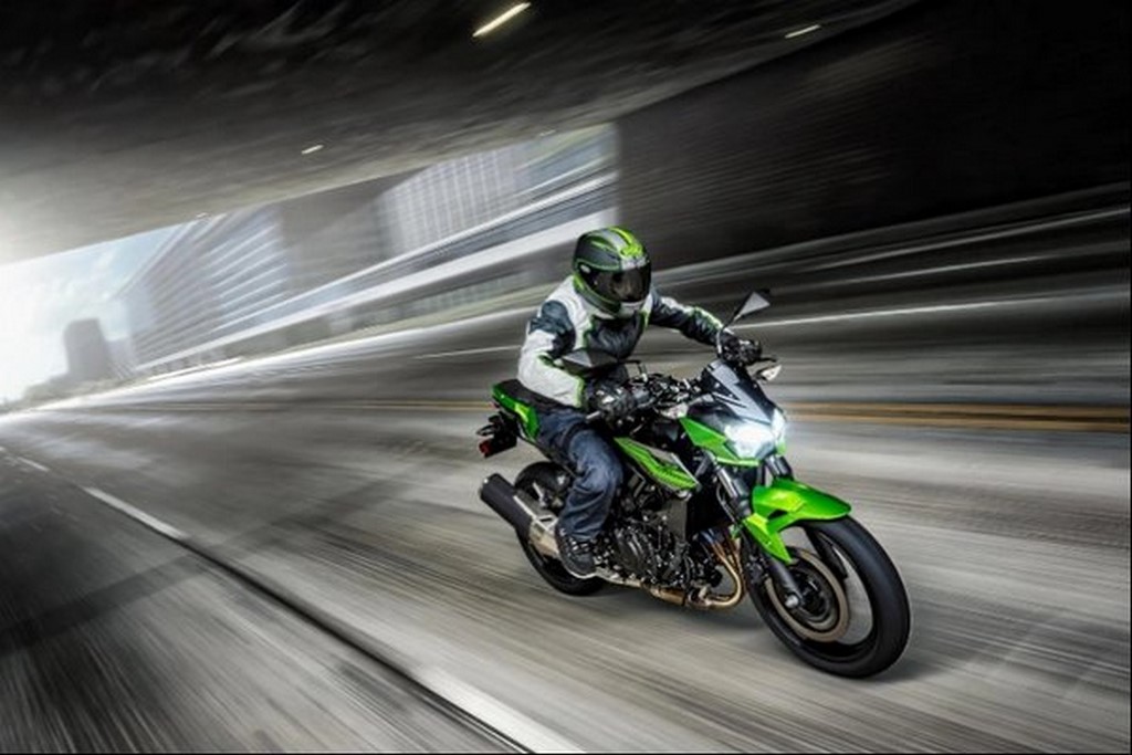 Kawasaki-Z400