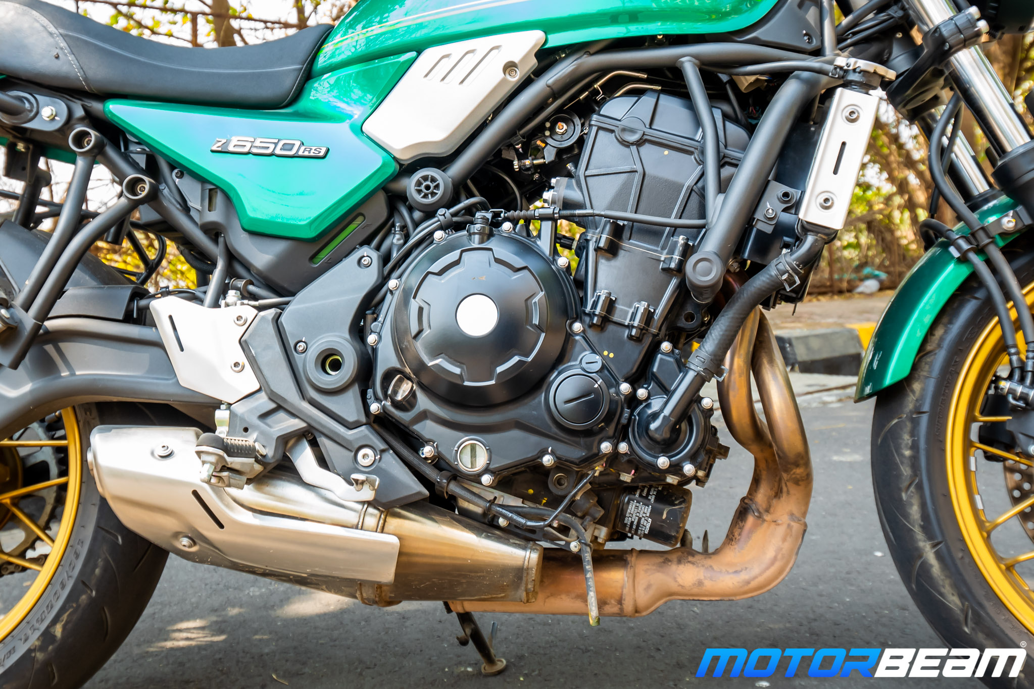 Kawasaki Z650RS Review 16