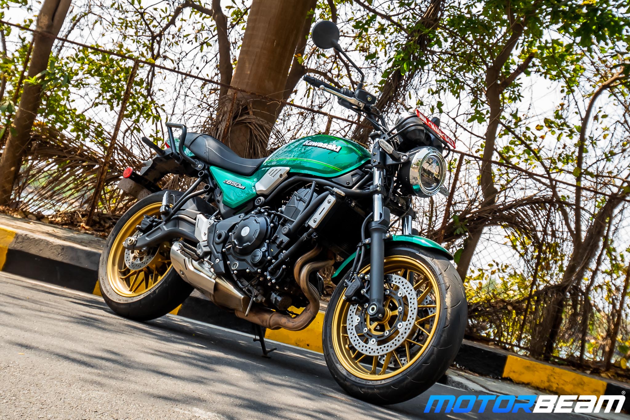 Kawasaki Z650RS Review 40