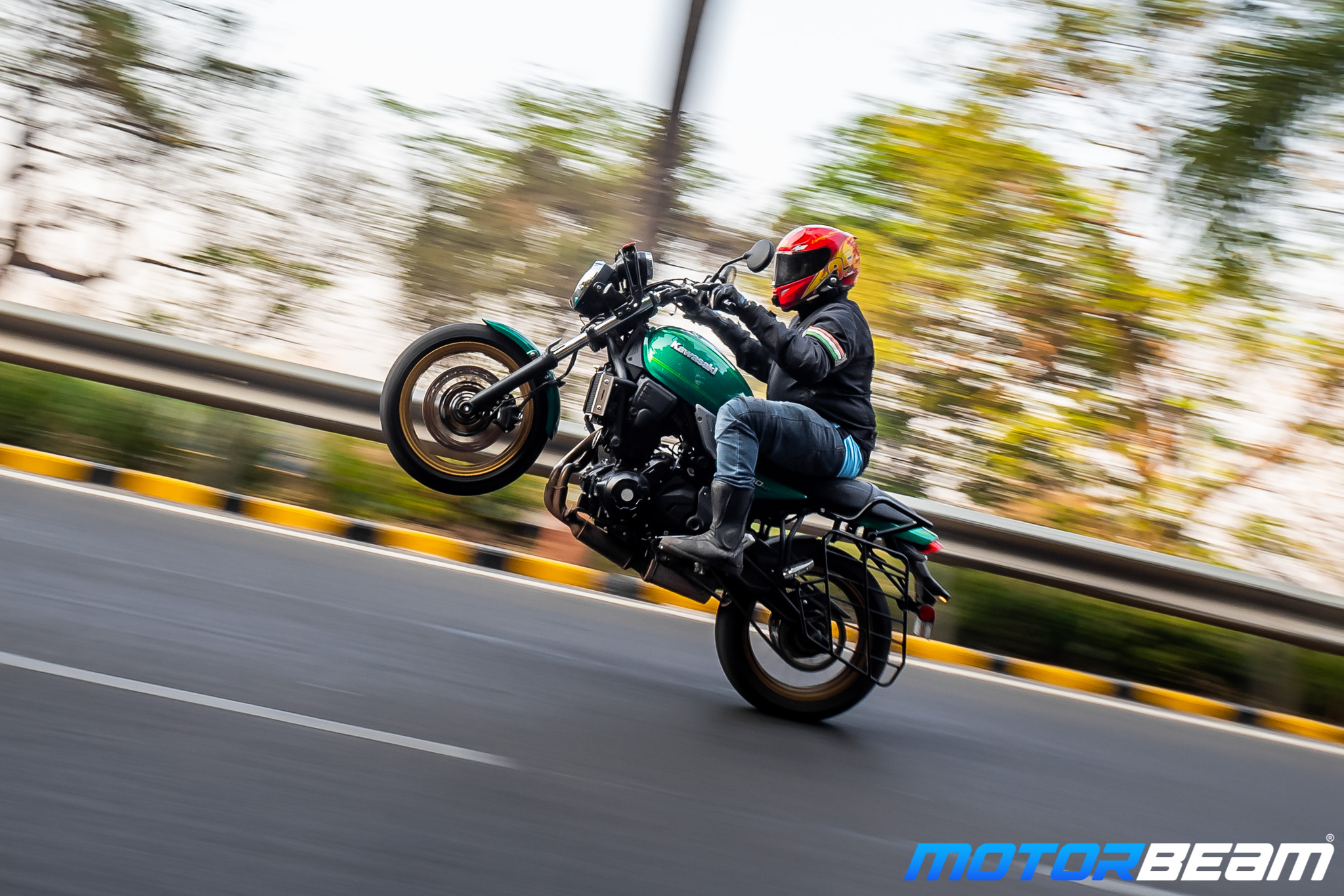 Kawasaki Z650RS Review 7