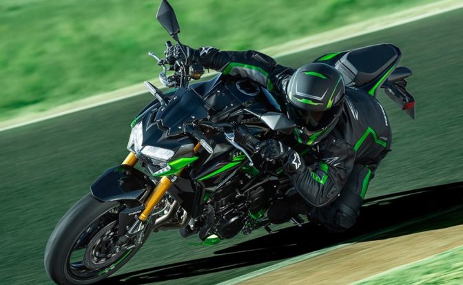 Kawasaki Z900 SE Front