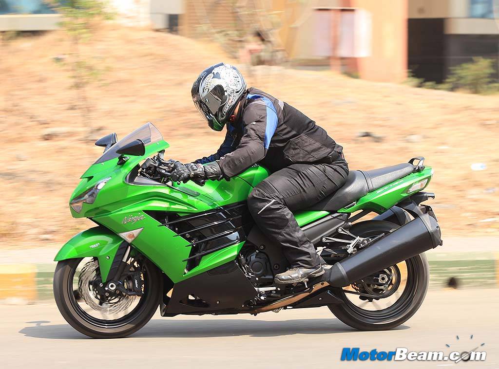 Kawasaki ZX-14R Road Test