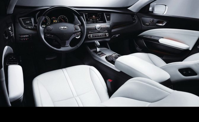 Kia K9 Dashboard