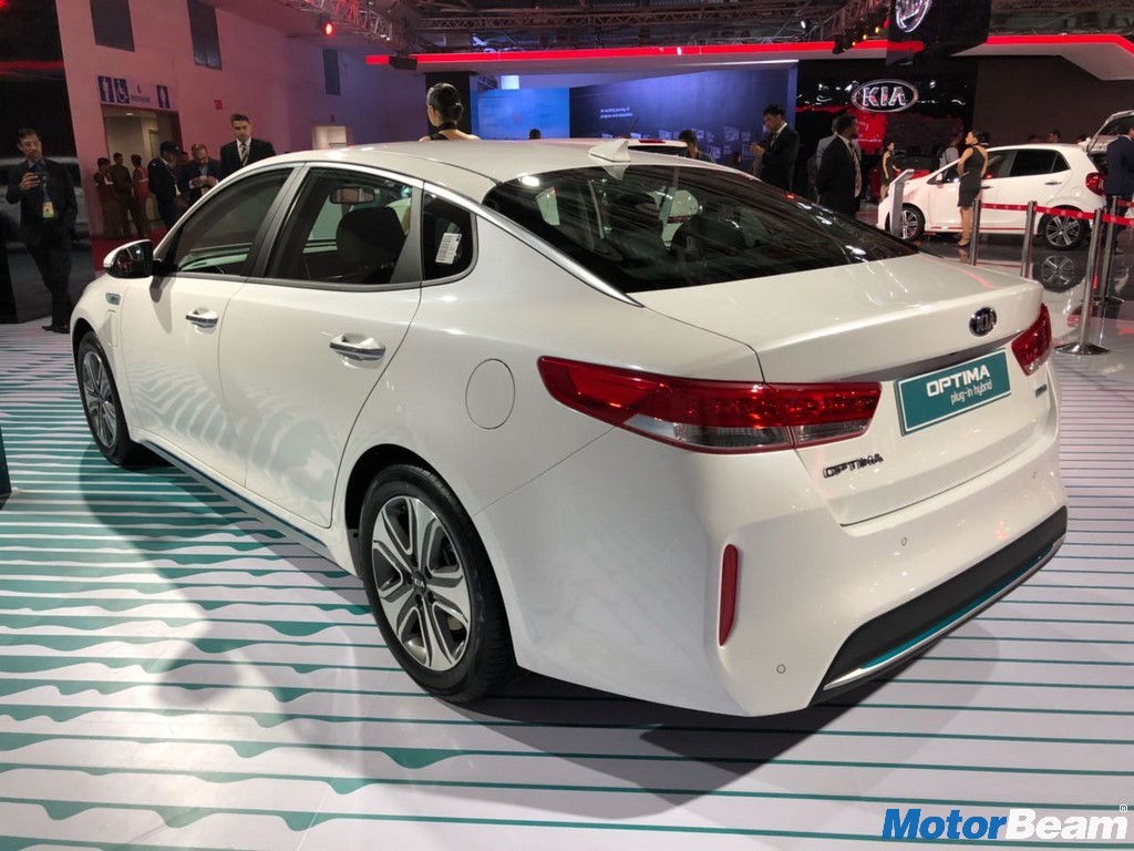 Kia Optima Hybrid 1