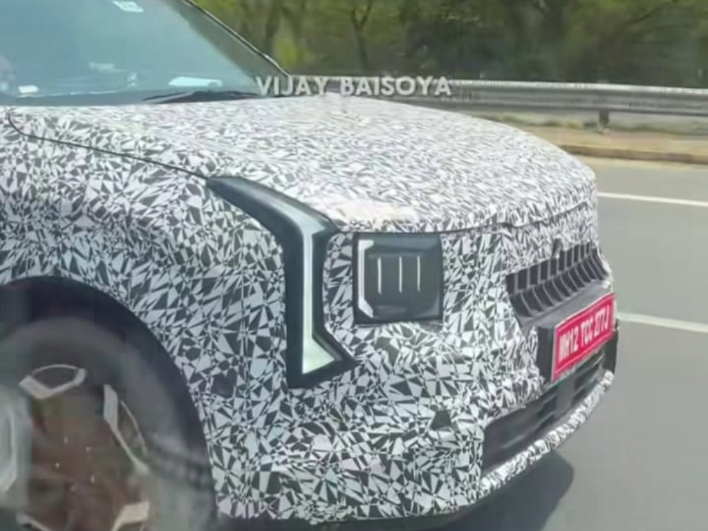 Kia Seltos side