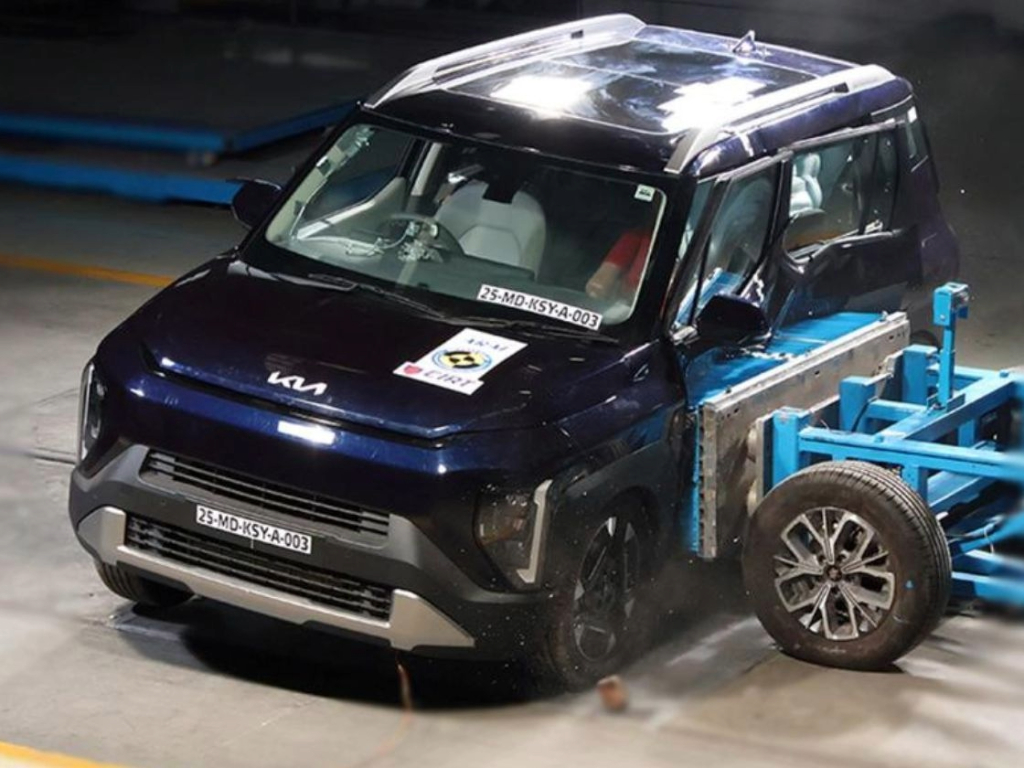 Kia Syros Side Impact