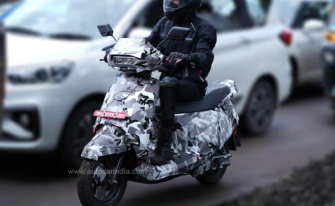 Kinetic EV Scooter front