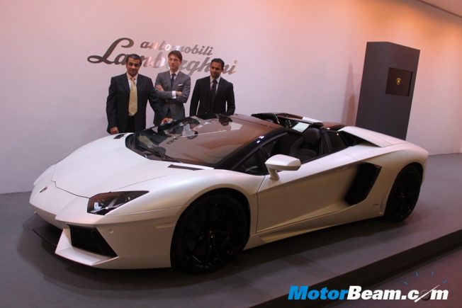 Lamborghini Aventador Roadster Unveil
