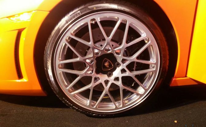 Lamborghini Gallardo LP 550 2 Wheel