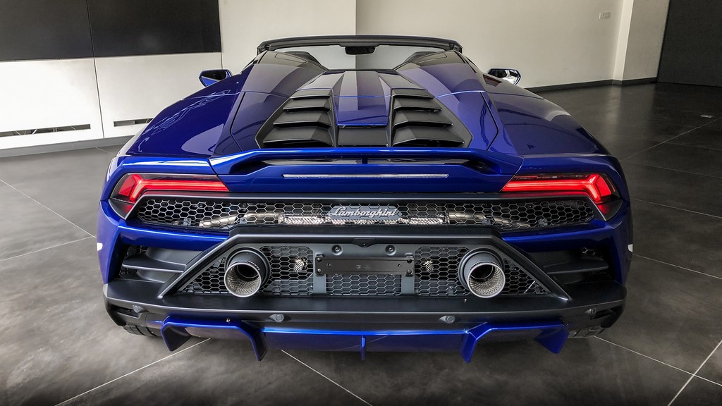 Lamborghini Huracan EVO RWD Spyder Rear