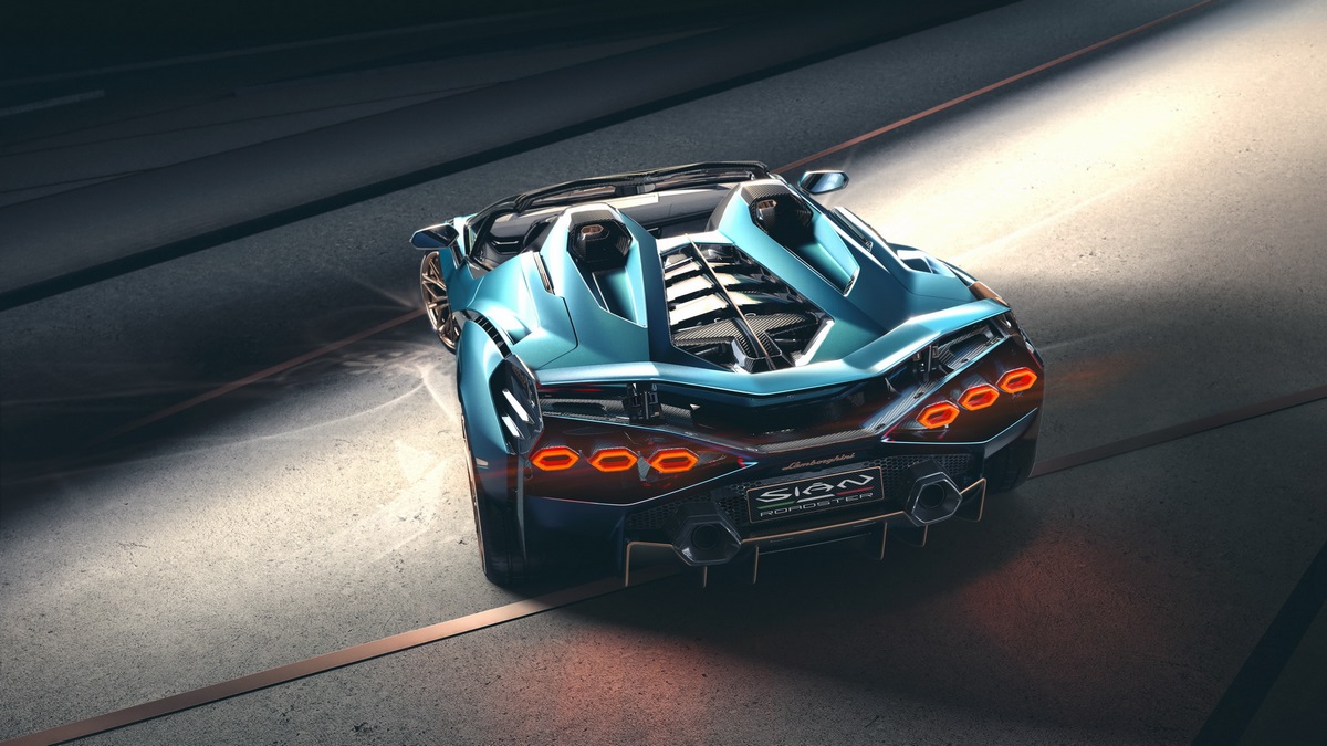 Tail lights look futuristic