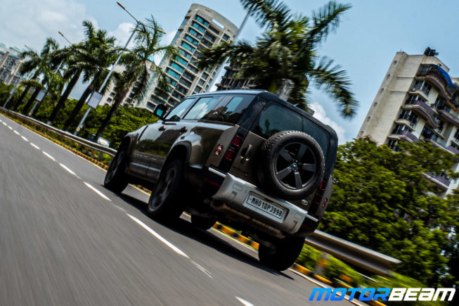Land-Rover-Defender-4
