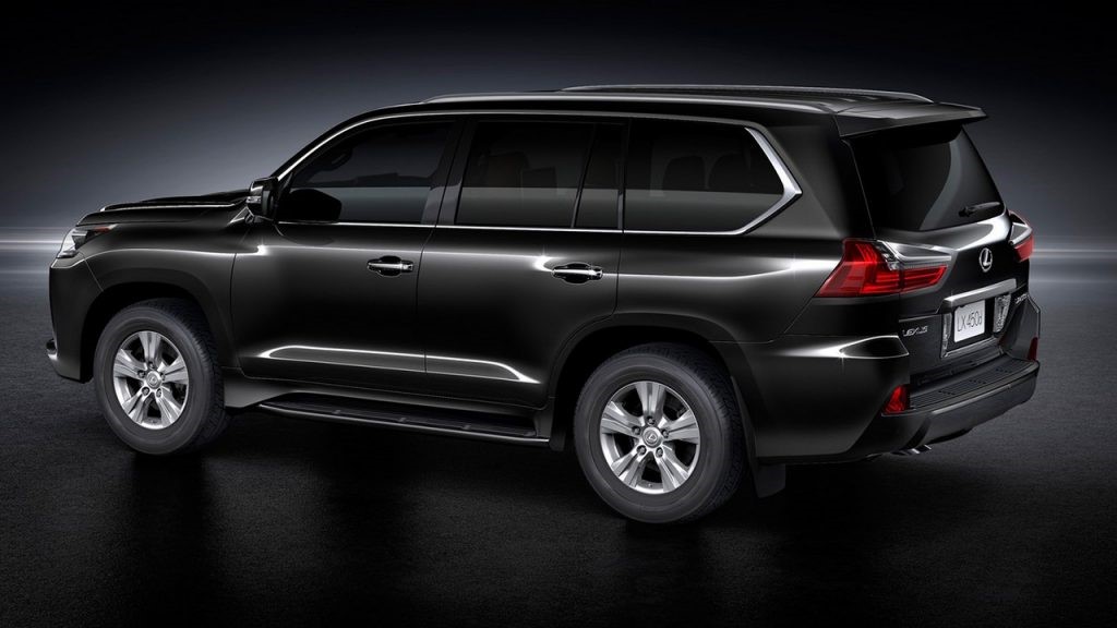 Lexus LX 450d Side Angle