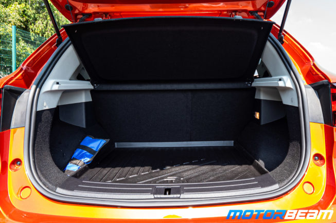 MG-Astor-10