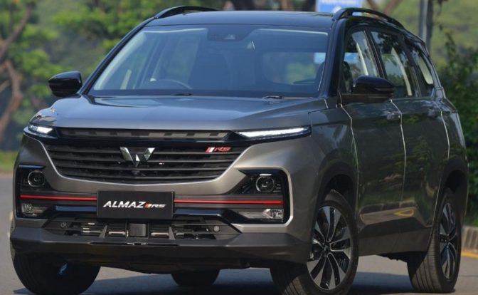 MG Hector Facelift Wuling Almaz Front