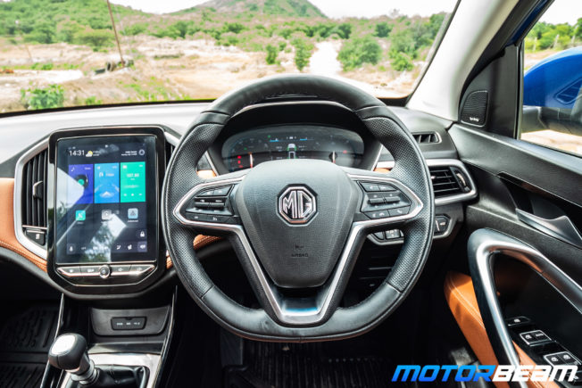 MG-Hector-Plus-23