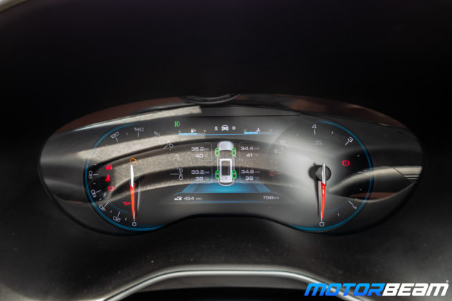 MG-Hector-Plus-24
