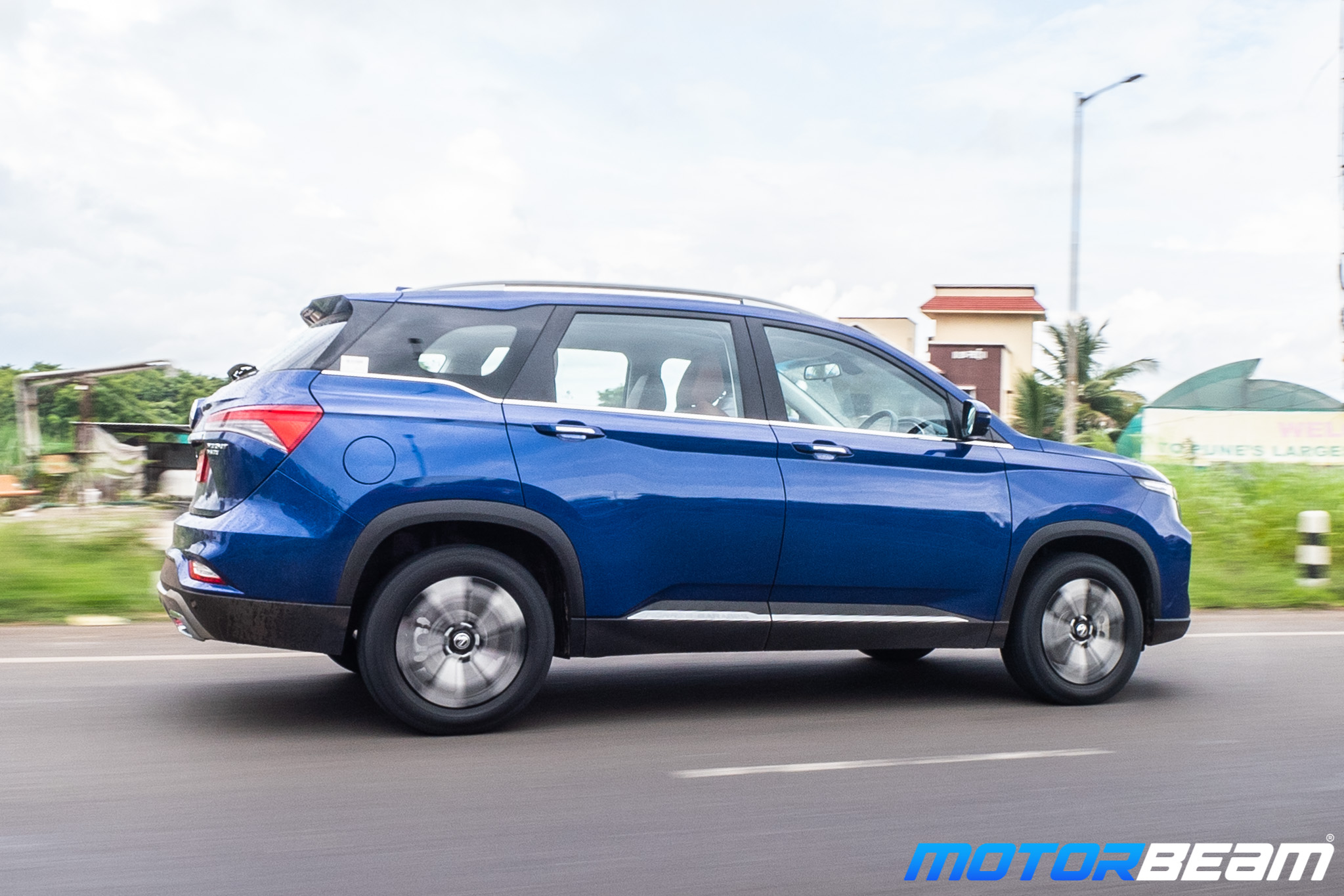 MG-Hector-Plus-31