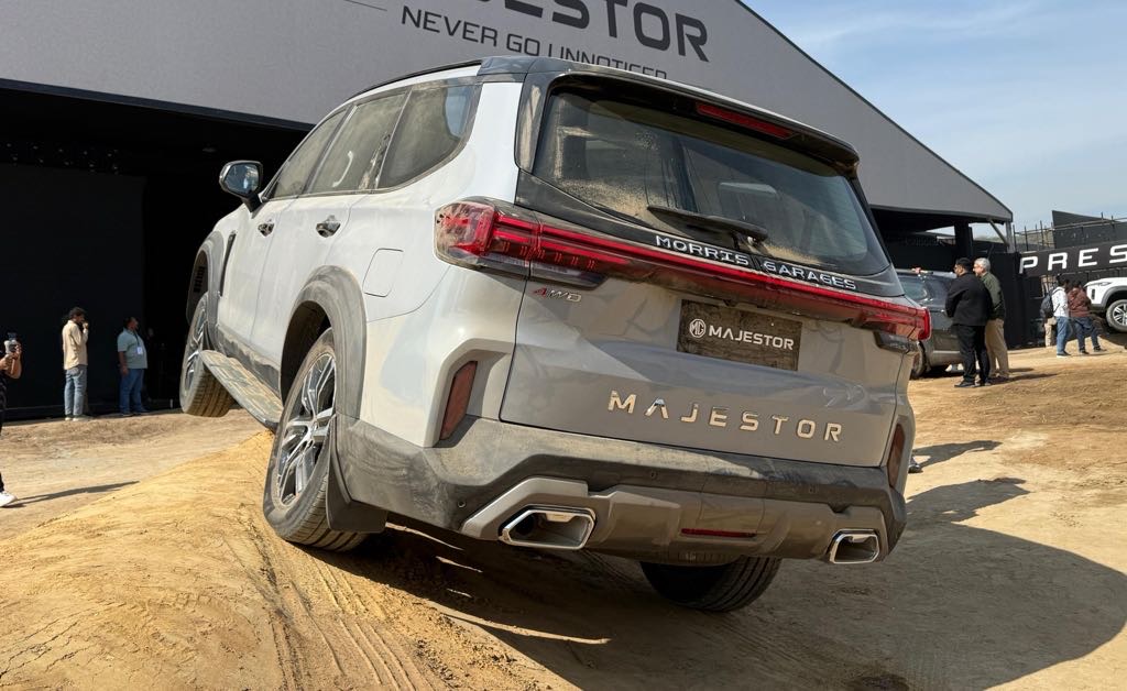 MG Majestor Rear