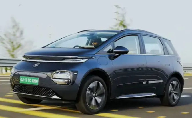 MG Windsor EV Pro Front