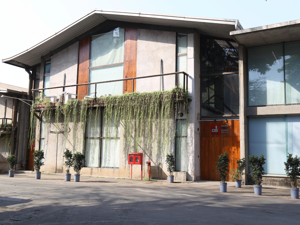 MIDS Exterior 2
