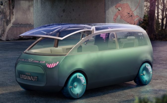 MINI Vision Urbanaut